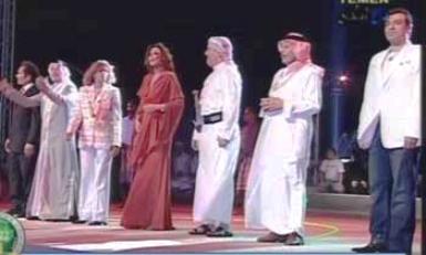 نجوم الغناء العربي واليمني 